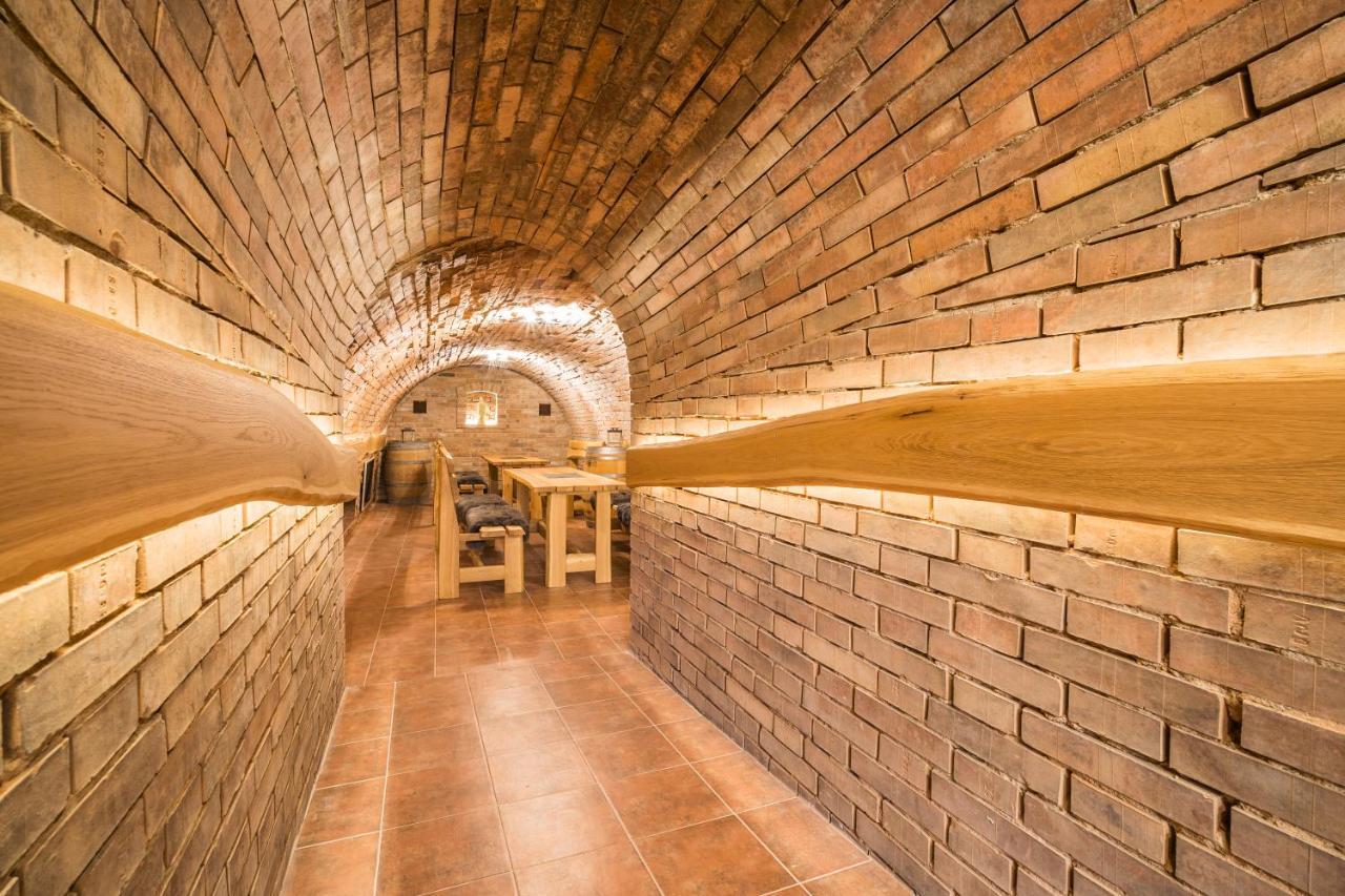 Vinný sklep Vinoza Velké Bílovice Extérieur photo