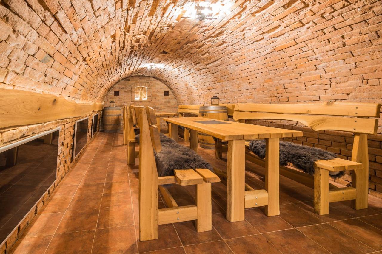 Vinný sklep Vinoza Velké Bílovice Extérieur photo